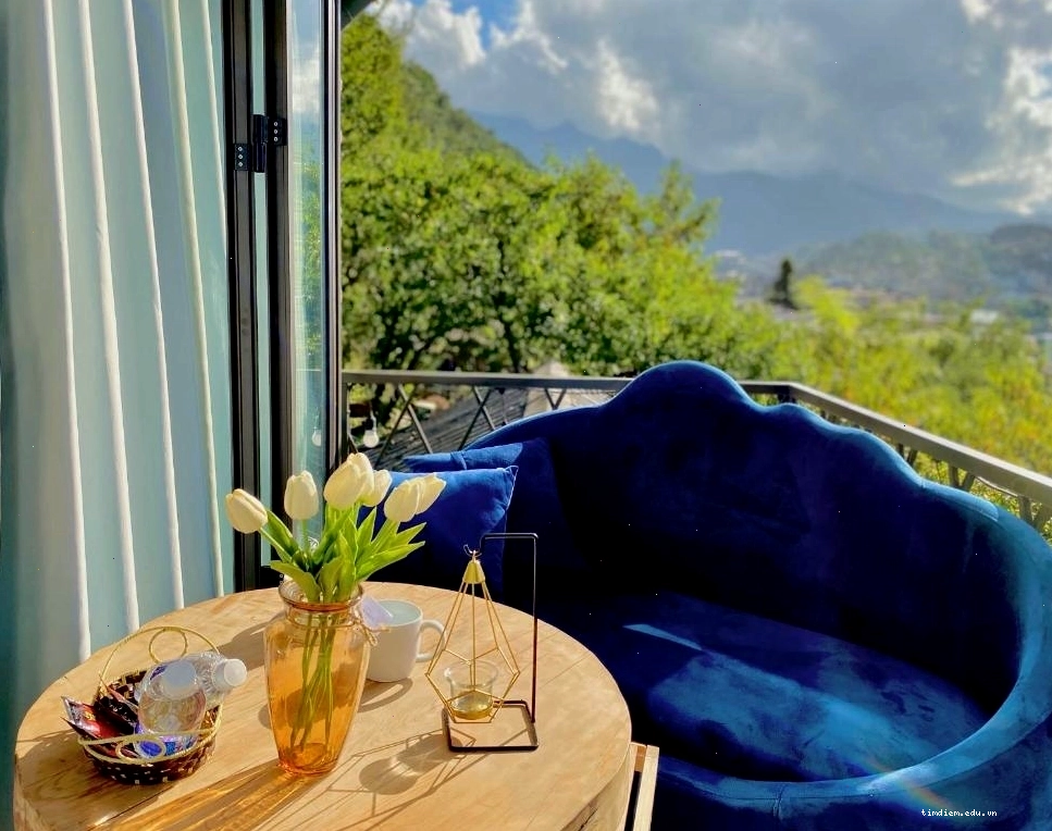 Tổng quan Vườn Mây Homestay Sapa với khung cảnh núi non hùng vĩ
