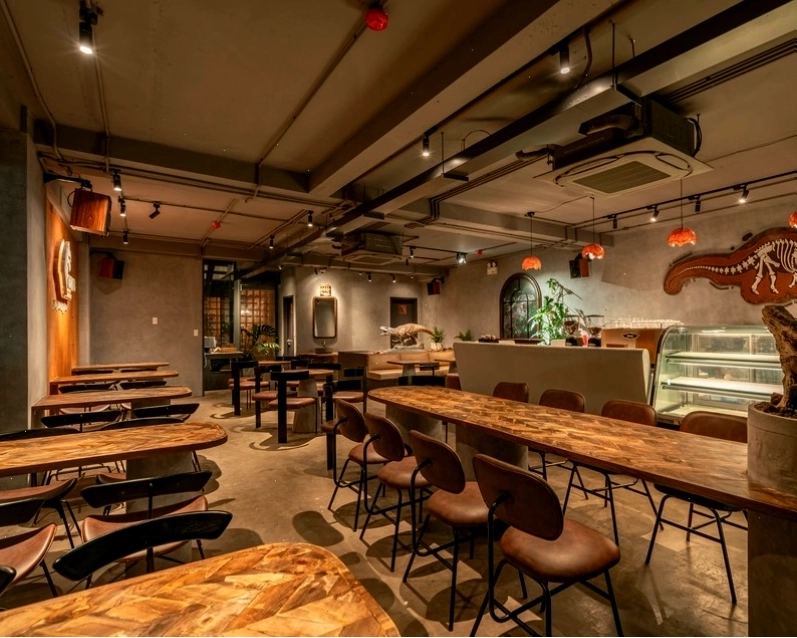 Tổng thể kiến trúc Saurus Coffee & Gallery