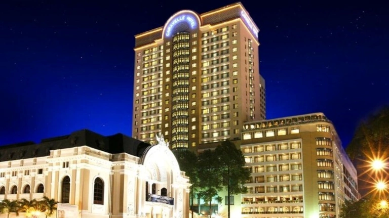 Top Khách sạn 5 sao Quận 1: Trải nghiệm Sang trọng Đẳng cấp giữa Lòng Sài Gòn