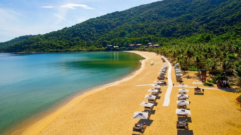 Top Khách sạn Đà Nẵng Gần Biển Mỹ Khê View Đẹp và Tiện Nghi Nhất 2026