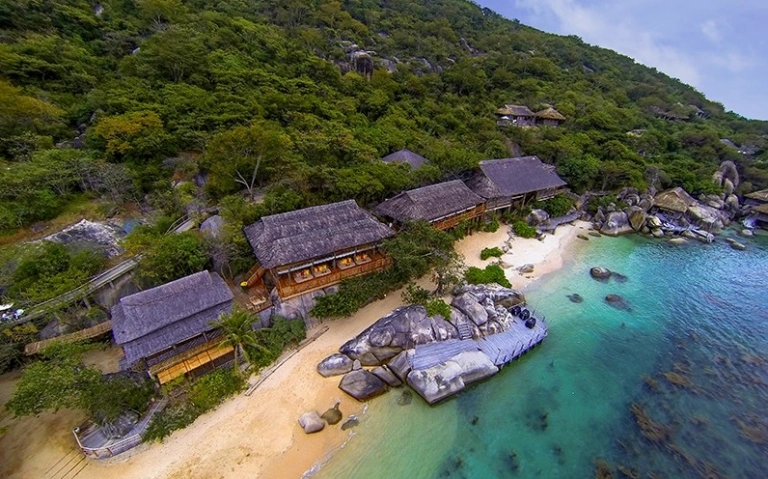 Top Khách Sạn Nha Trang Gần Biển Hấp Dẫn Nhất Năm 2026