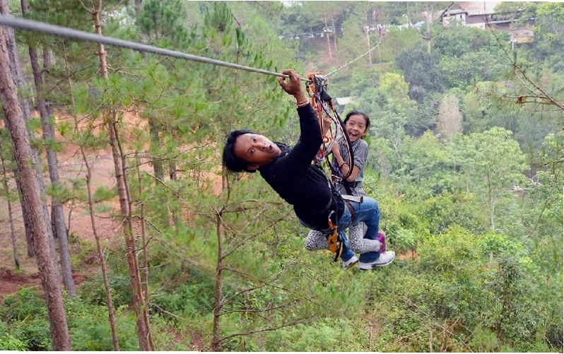 Trải nghiệm đu dây mạo hiểm tại Datanla High Rope Course