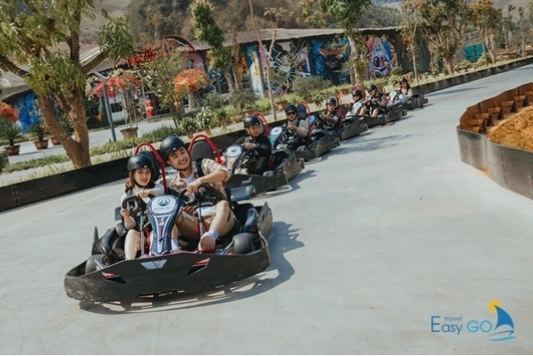 Trải nghiệm đua xe kart tốc độ cao tại E1 Kart Club Mộc Châu