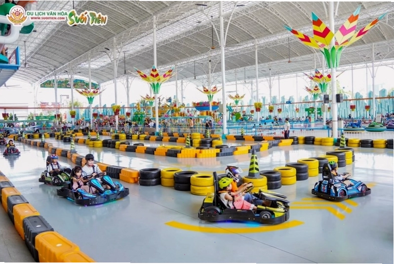 Trải nghiệm Go-kart đầy kịch tính tại Suối Tiên