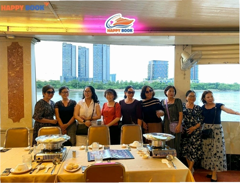 Trải nghiệm tại nhà hàng du thuyền sông Sài Gòn