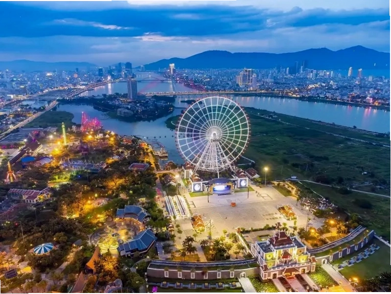 Trải nghiệm vòng quay Sun Wheel Công viên Châu Á