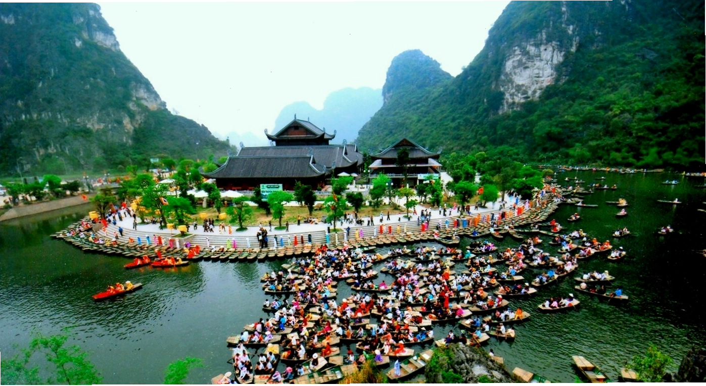 Tràng An - Vịnh Hạ Long trên cạn với vẻ đẹp kỳ vĩ