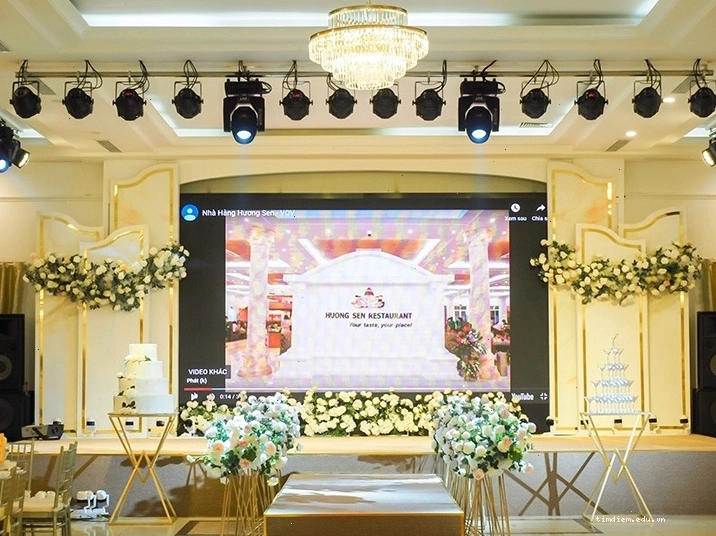 Trang trí bàn tiệc tại nhà hàng Hương Sen