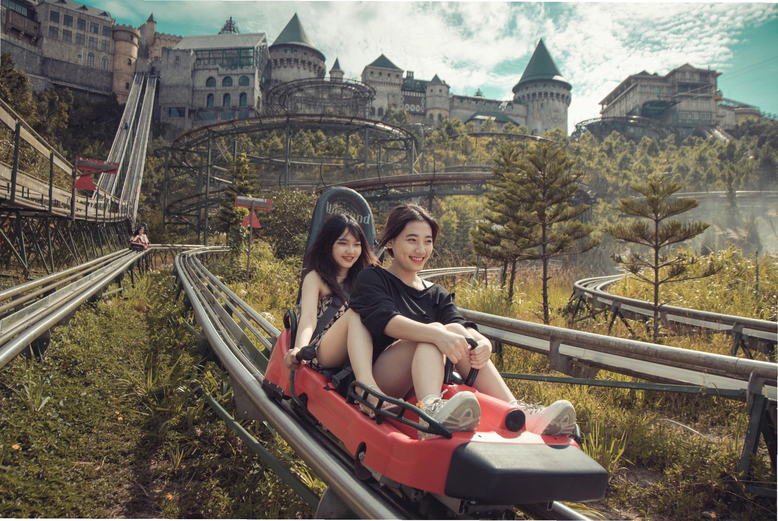 Trò chơi Máng Trượt tại Fantasy Park Bà Nà Hills