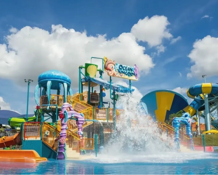 Trò chơi tại Wonderland Water Park