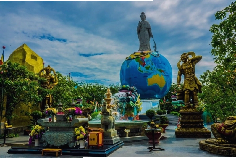 Trò chơi tàu lượn siêu tốc tại Suối Tiên