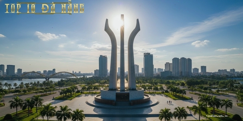 Tượng đài 2/9 uy nghi vươn cao giữa bầu trời xanh Đà Nẵng