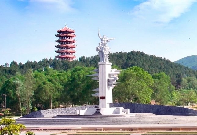 Vẻ đẹp cổ kính và linh thiêng của Chùa Hương Tích