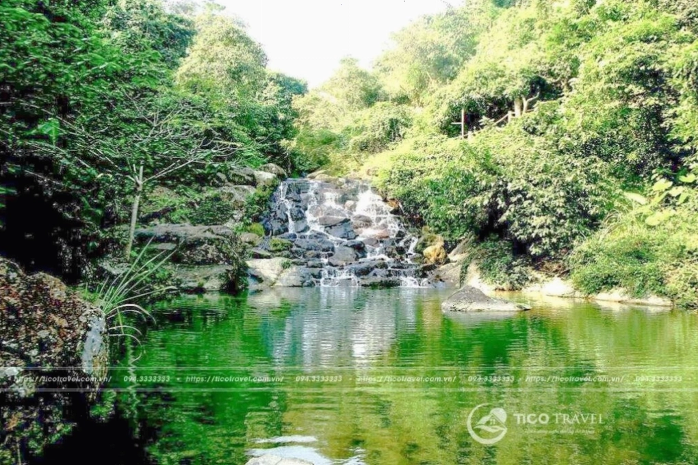Vẻ đẹp hùng vĩ của khu Ngọa Sơn Thiên Sơn Suối Ngà