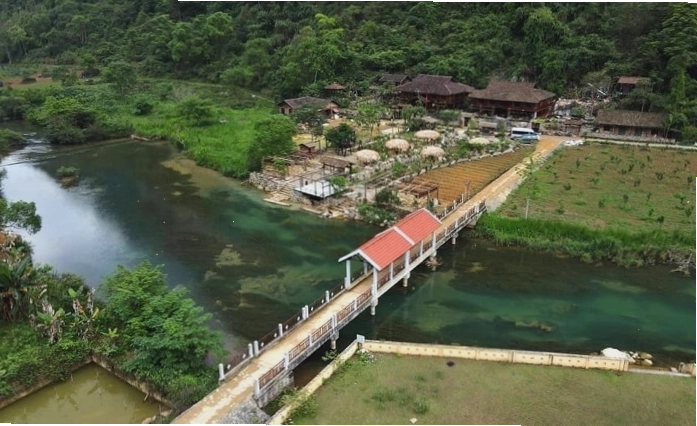 Vẻ đẹp thiên nhiên tươi xanh bao quanh Mế Farmstay