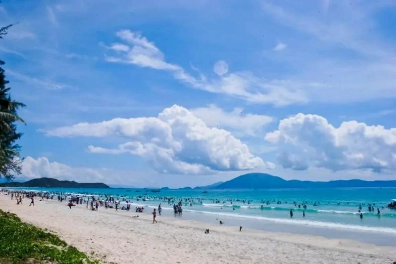Vẻ đẹp thơ mộng của Biển Cửa Lò Nghệ An vào buổi sớm mai