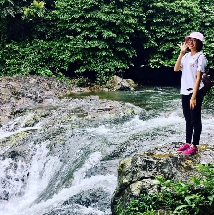 Vẻ đẹp thơ mộng của Cửu thác Tú Sơn với dòng nước trắng xóa