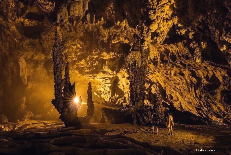 Vẻ đẹp tráng lệ của động Vân Trình Ninh Bình