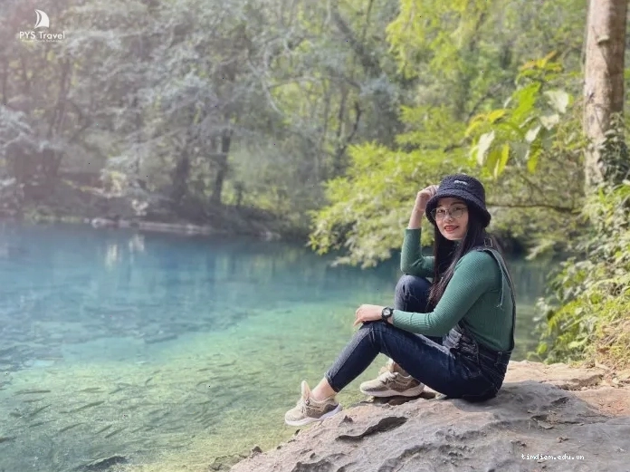 Vẻ đẹp trong xanh và yên bình của Suối Lê Nin Cao Bằng