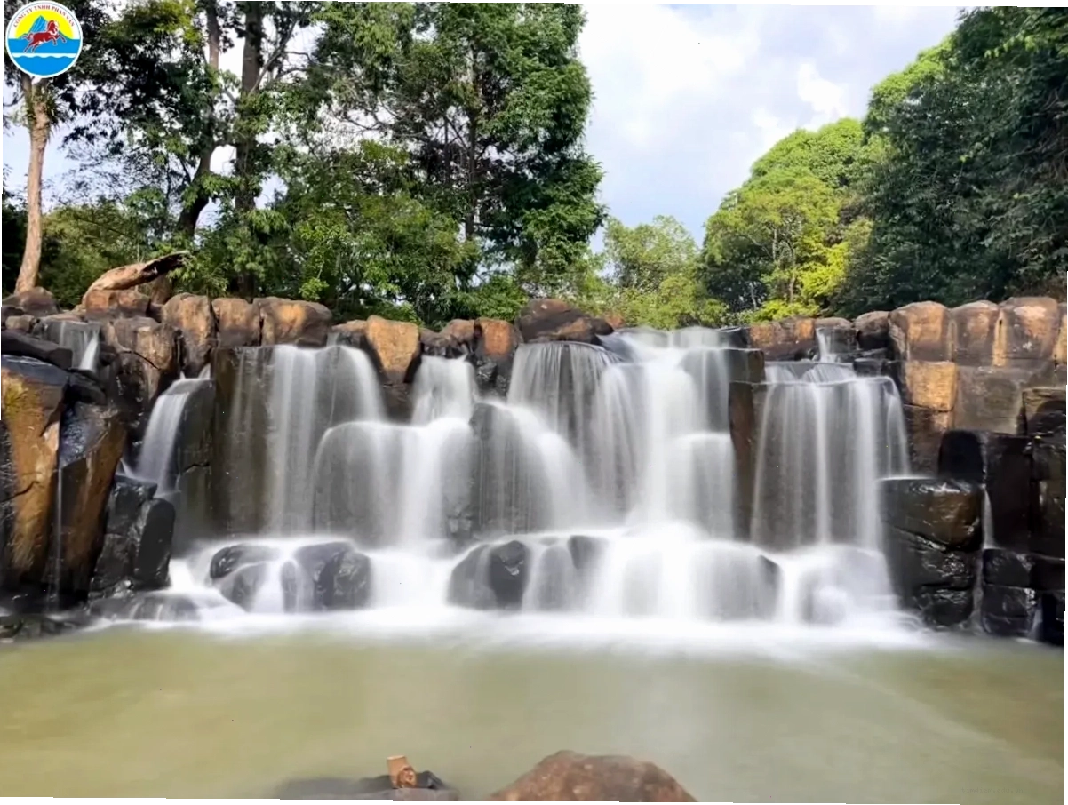 Vẻ đẹp yên bình của Hồ Thác Mơ, một địa danh không thể bỏ qua tại Bình Phước