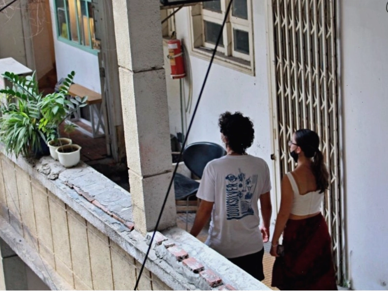 View ban công Nhà Chung Cafe về đêm