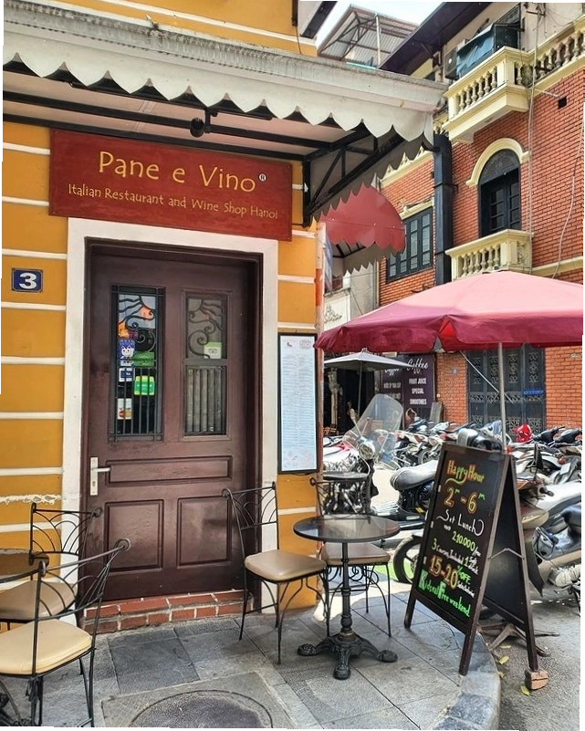 View Hồ Gươm từ nhà hàng trên tầng cao