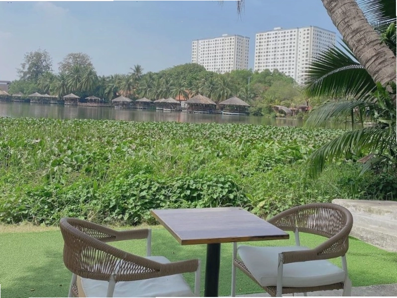 View ngắm sông Sài Gòn từ Fika Getogether