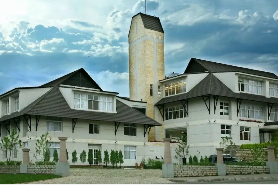 View phòng khách sạn Đà Lạt lãng mạn về đêm