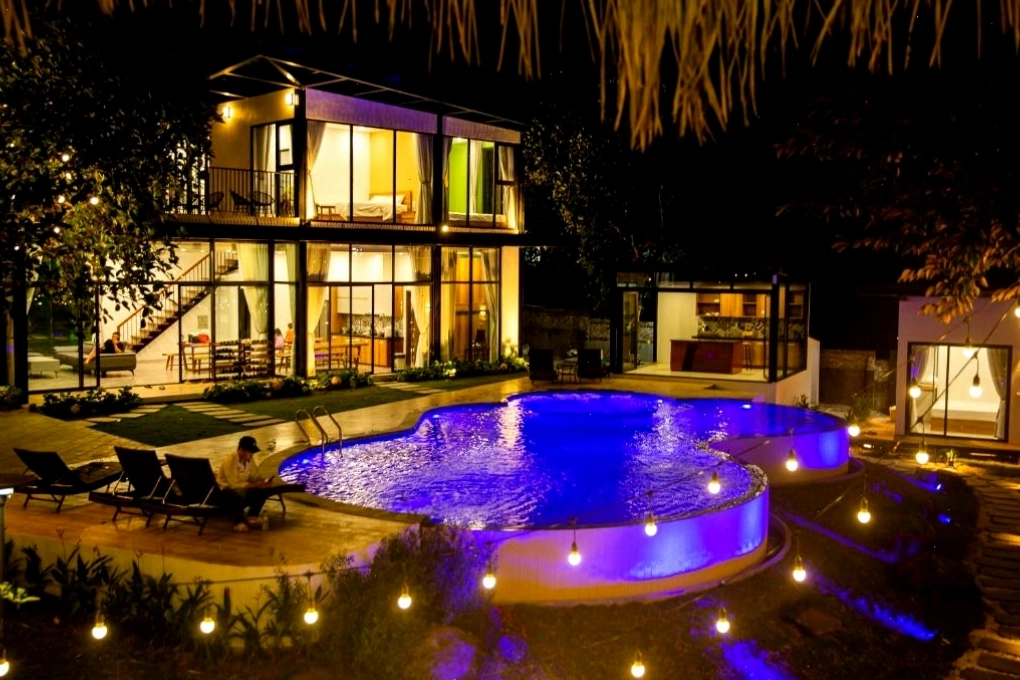 View từ Soca Villa nhìn ra khung cảnh thiên nhiên xanh mát của Ba Vì
