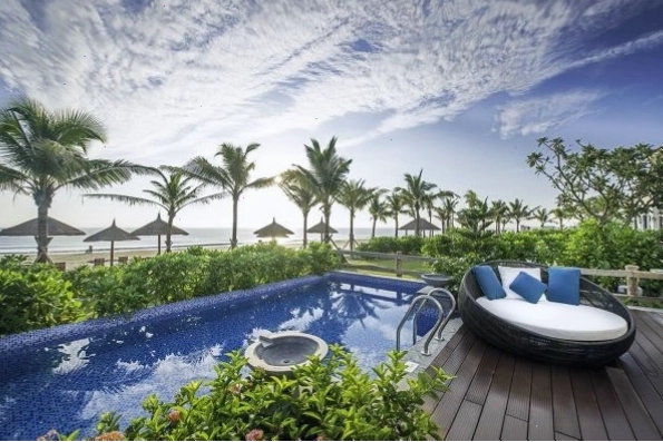 Villa 4 phòng ngủ sang trọng tại Vinpearl Resort & Spa Đà Nẵng với tầm nhìn hướng biển