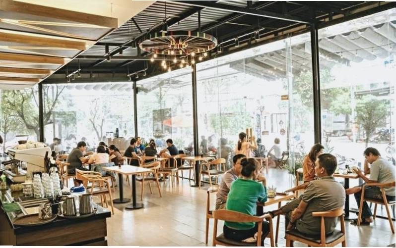 Vincup Coffee Bình Tân với phong cách hiện đại