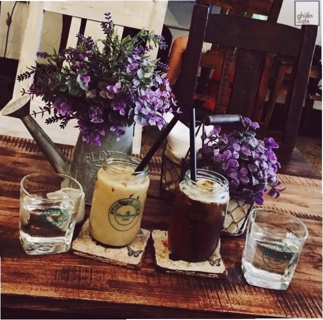 Vintage 1976 Cafe mang đến cảm giác hoài cổ và ấm cúng
