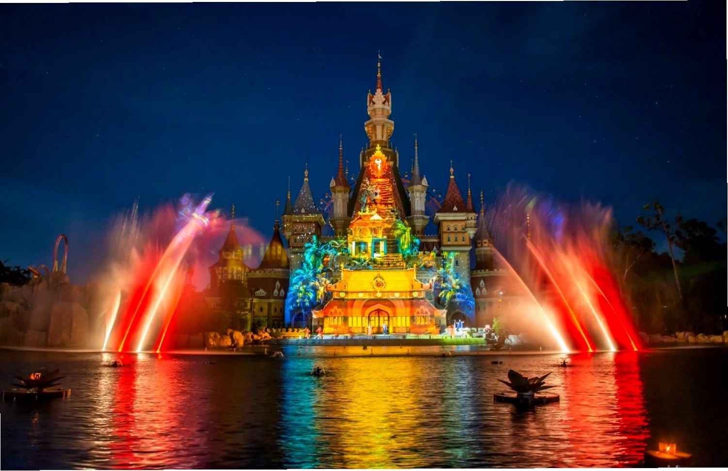[VinWonders Phú Quốc] - Vé Vào Cửa Tiêu Chuẩn + Tặng Voucher Ẩm Thực
