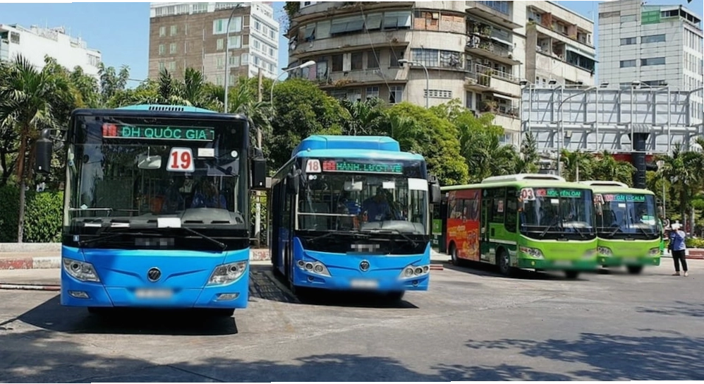 Xe buýt đi Suối Tiên dễ dàng tiếp cận khu du lịch