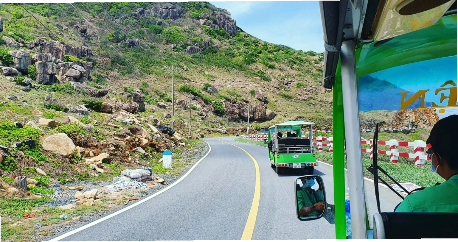 Xe điện là phương tiện di chuyển tiện lợi tại Côn Đảo