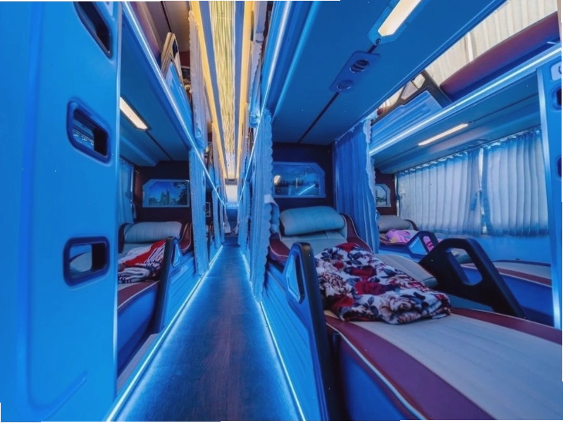 Xe Limousine giường nằm Hạnh Cafe